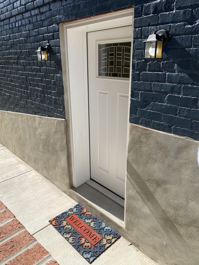 718 Tuckerman St NW, Unit Basement in Washington, DC - Foto de edificio - Building Photo