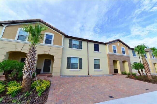 property at 8907 Geneve Ct