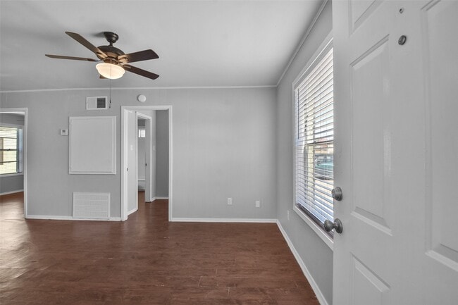 property at 1507 Broadmoor Dr