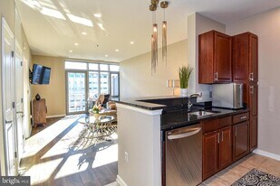 6506 America Blvd in Hyattsville, MD - Building Photo