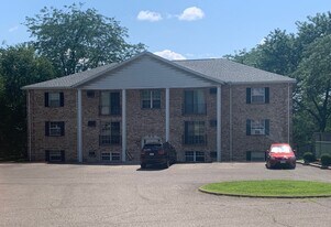 600 Northwood Ct, Unit 301 in Wheeling, WV - Building Photo