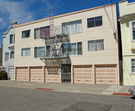 1311 48th Ave in San Francisco, CA - Building Photo - Building Photo