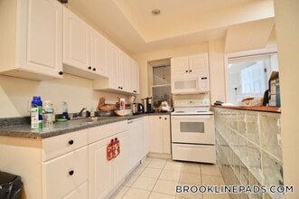 1801 Beacon St in Brookline, MA - Building Photo - Building Photo