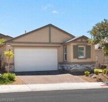 3713 Neblina Dr in Henderson, NV - Building Photo