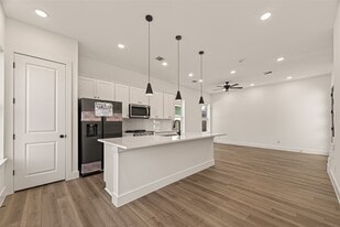 2710 Bostic St in Houston, TX - Building Photo