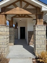 704 Argos Rd in Yukon, OK - Building Photo - Building Photo