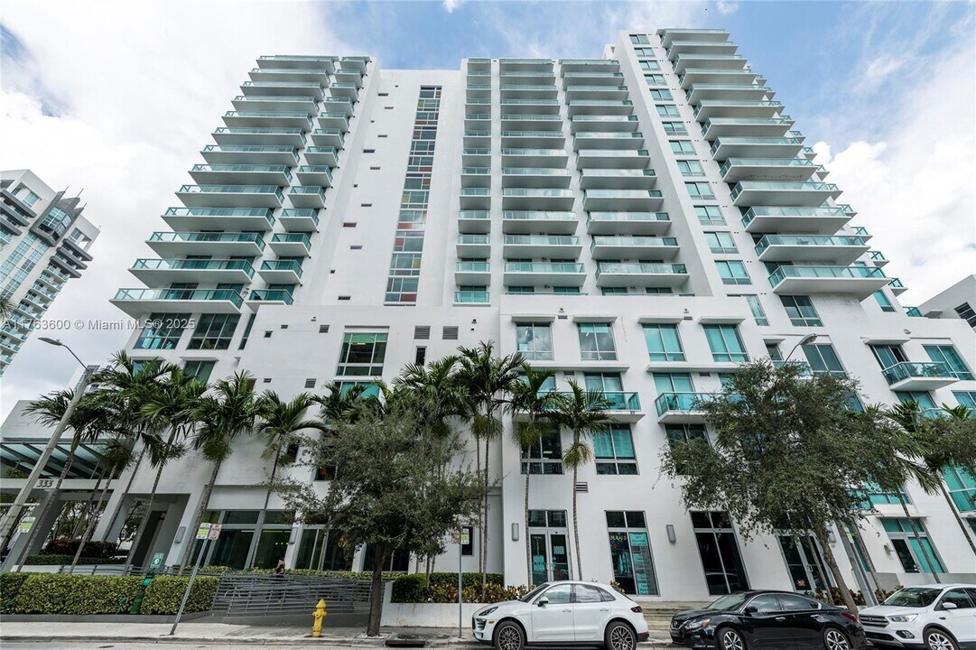 333 NE 24th St in Miami, FL - Building Photo
