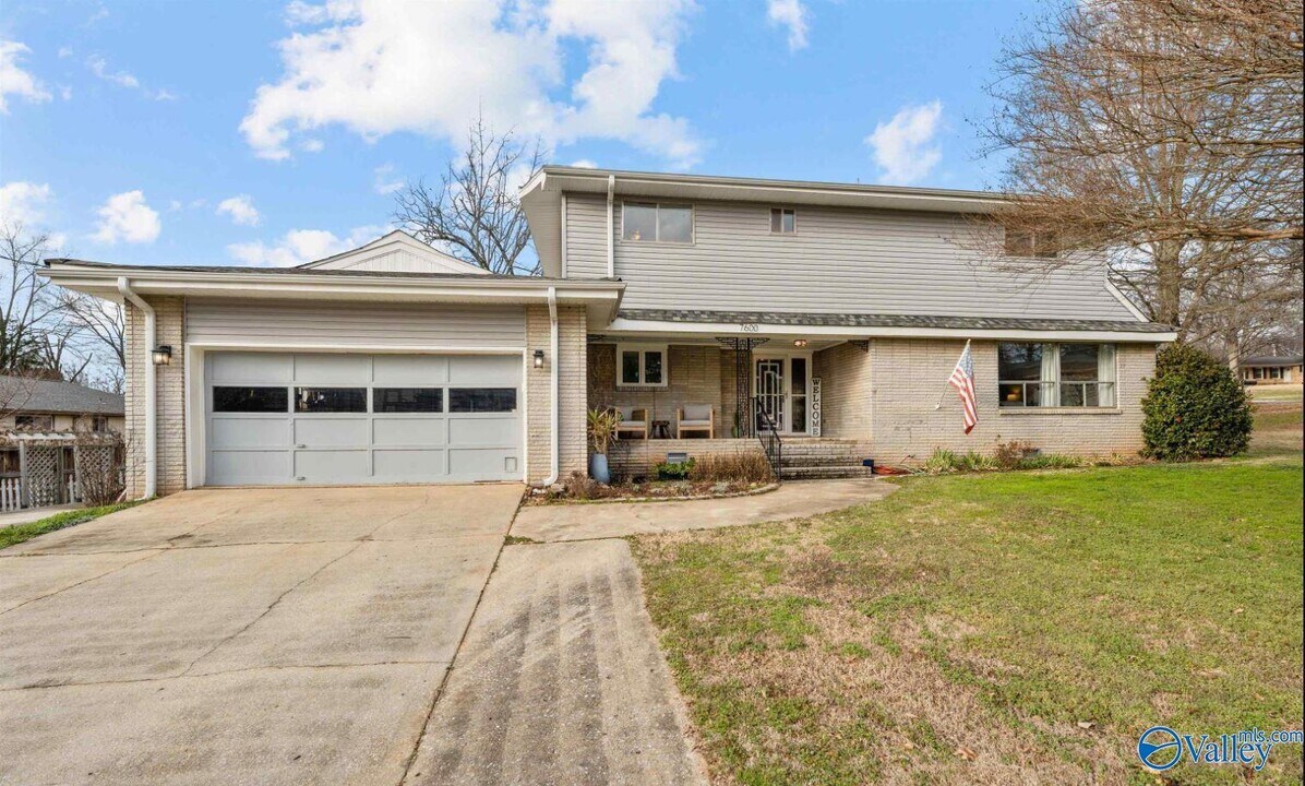 7600 Teal Dr SW in Huntsville, AL - Building Photo