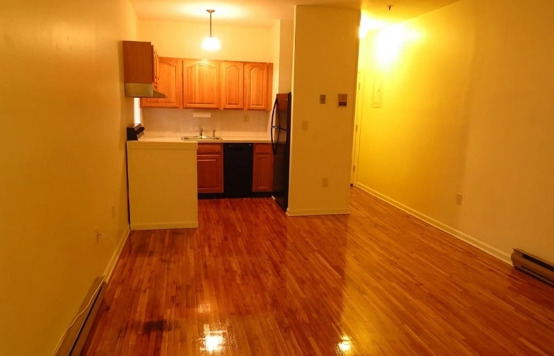 533 Monroe St in Hoboken, NJ - Foto de edificio