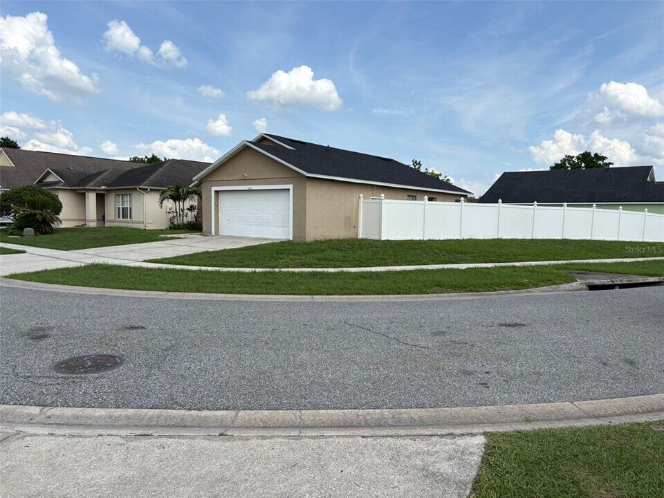 1808 Tattenham Way in Orlando, FL - Building Photo