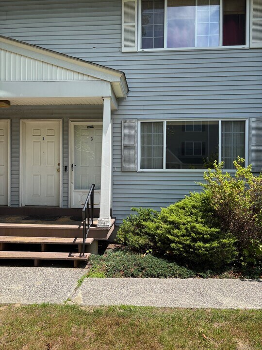 81 Chipman St in Waterbury, CT - Foto de edificio