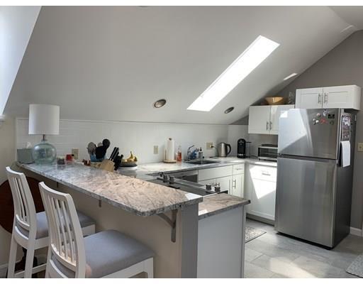 284 Melrose St in Newton, MA - Building Photo