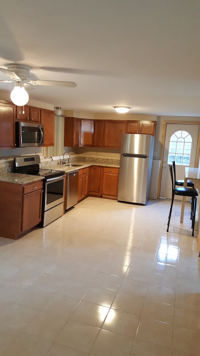 83 Warren Ave Rentals in Chelsea, MA