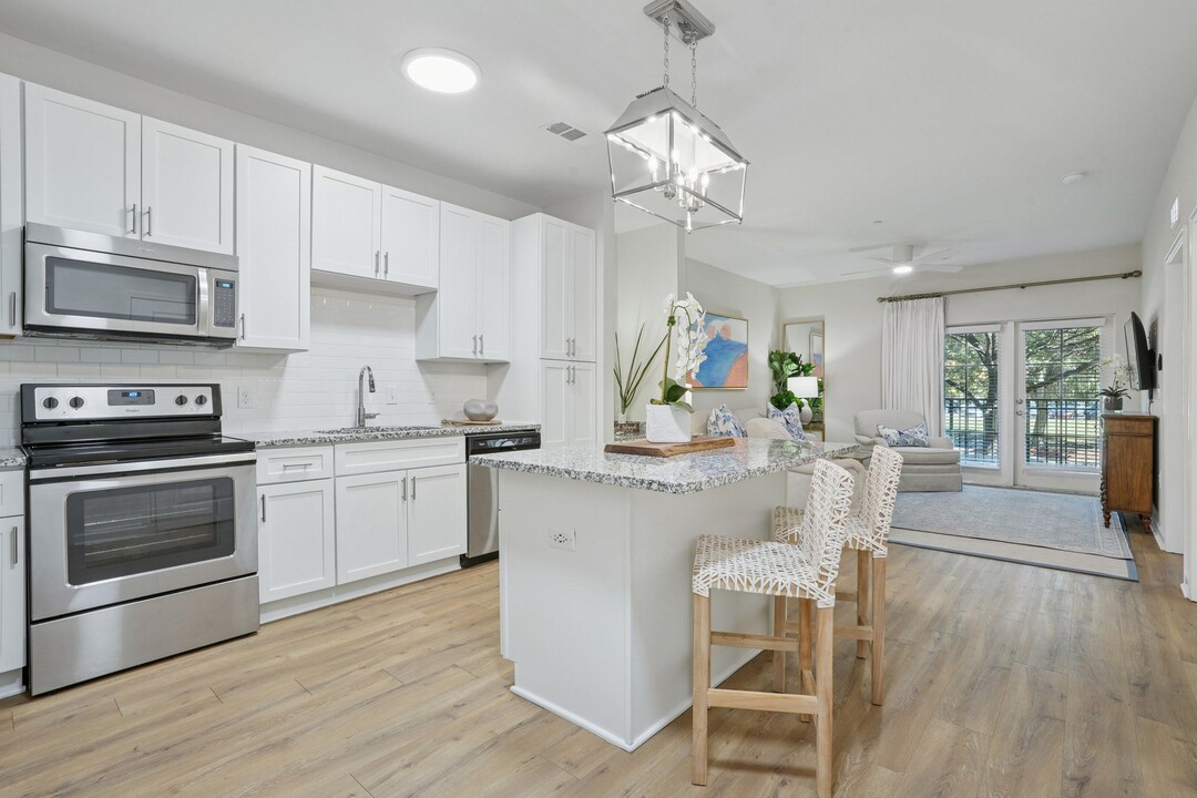 Simmons Park in Daniel Island, SC - Building Photo