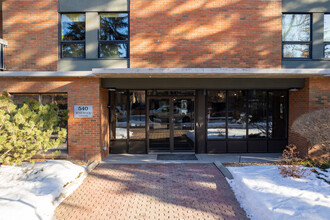 540 14th Ave SW in Calgary, AB - Building Photo - Building Photo