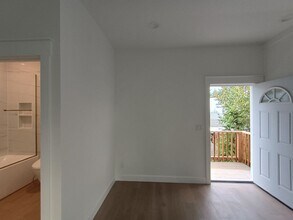 1815 G St, Unit A in Vancouver, WA - Building Photo - Building Photo