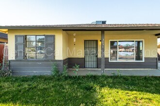 3029-3031 Horace Mann Ave in Bakersfield, CA - Building Photo - Building Photo