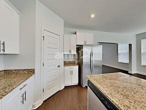 5234 Tupelo St in Nashville, TN - Foto de edificio - Building Photo