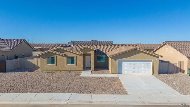 7272 E 45th St in Yuma, AZ - Building Photo - Building Photo