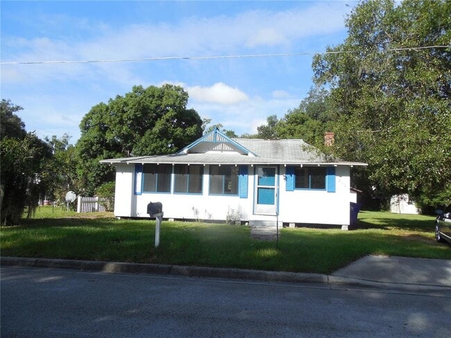 property at 216 Alma St