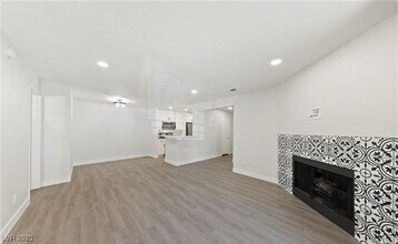 2200 S Fort Apache Rd in Las Vegas, NV - Building Photo - Building Photo