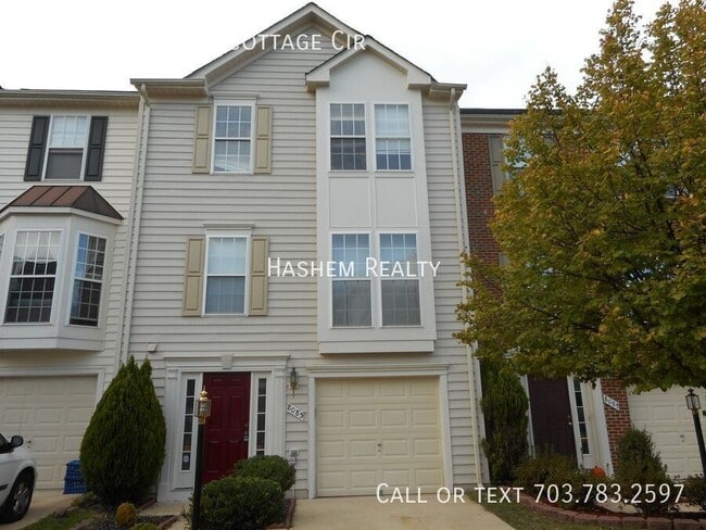 property at 8085 Horseshoe Cottage Cir