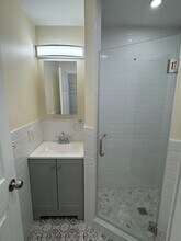 566-568 Newark Ave in Jersey City, NJ - Building Photo - Building Photo