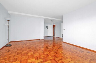 21-80-80 33rd Rd in Queens, NY - Building Photo - Building Photo