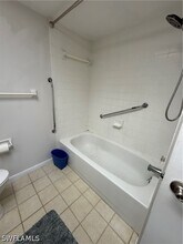 6136 Whiskey Creek Dr in Ft. Myers, FL - Building Photo - Building Photo