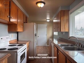 1663 Larkspur Loop in Eugene, OR - Building Photo - Building Photo