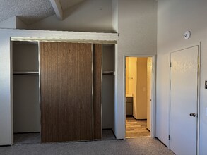 1043 Copeland Creek Dr in Rohnert Park, CA - Building Photo - Building Photo