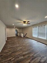 724 W Victory Dr in Savannah, GA - Foto de edificio - Building Photo