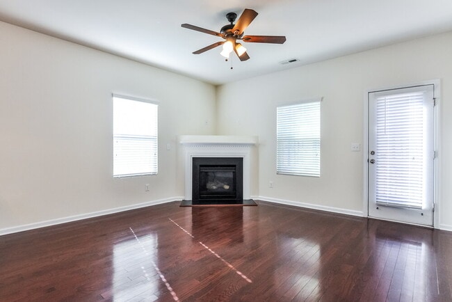 110 Cinder Street in Knightdale, NC - Building Photo - Building Photo