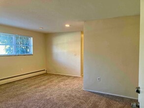 Beech Crown Apartments in Cincinnati, OH - Foto de edificio - Building Photo