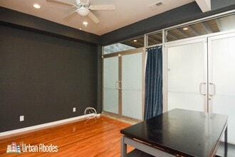 1450 W Blackhawk St, Unit 2C in Chicago, IL - Foto de edificio - Building Photo