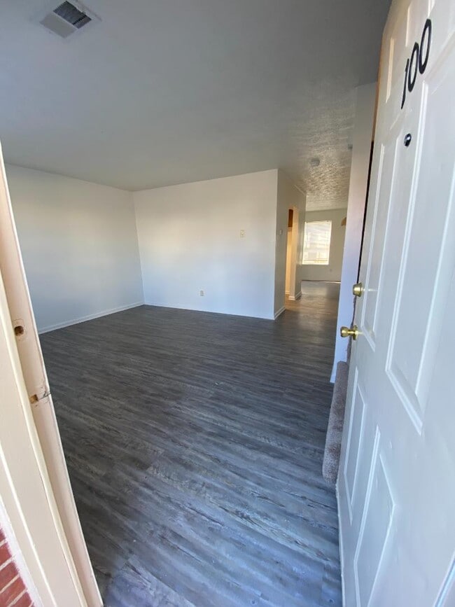 98 Andrea Dr in Nicholasville, KY - Building Photo - Building Photo