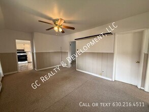 18 Spring St in Cary, IL - Building Photo - Building Photo