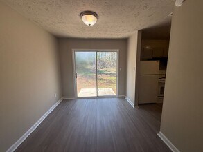 255 Rustwood Dr in Athens, GA - Building Photo - Building Photo