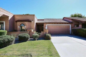 7689 N Vía De Platina in Scottsdale, AZ - Building Photo - Building Photo