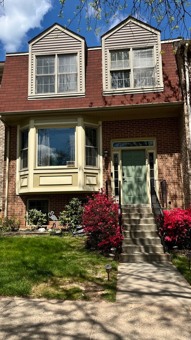 13134 Kara Ln in Silver Spring, MD - Building Photo - Building Photo