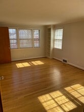 73 Maplewood Ave-Unit -Floor #2 in West Hartford, CT - Building Photo - Building Photo