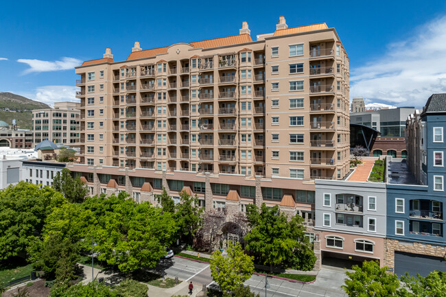 The Parc at Gateway in Salt Lake City, UT - Foto de edificio - Building Photo