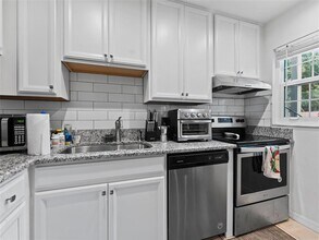 4507 S Oak Dr in Tampa, FL - Building Photo - Building Photo