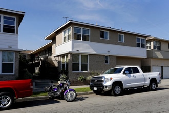 Cedar North Apartments in Long Beach, CA - Building Photo - Building Photo