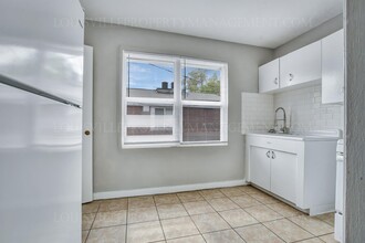 1429 Nightingale Rd, Unit 3 in Louisville, KY - Building Photo - Building Photo