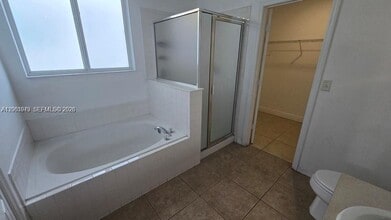 1010 SW Dubuque Ave in Port St. Lucie, FL - Foto de edificio - Building Photo