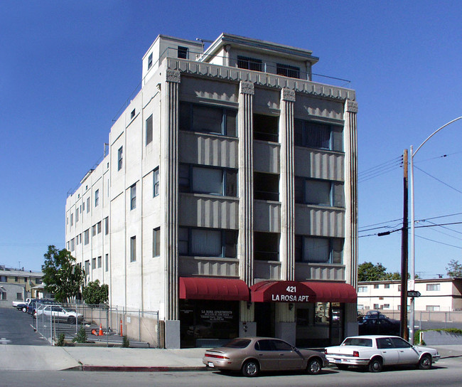 419-421 E 6th St in Long Beach, CA - Foto de edificio - Building Photo