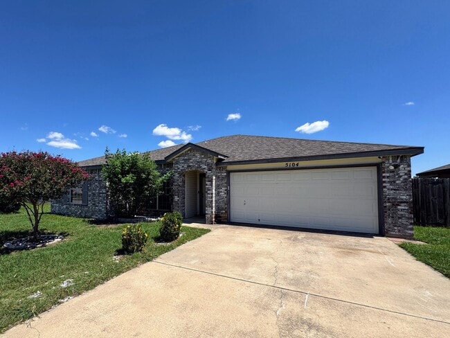property at 5104 Bridle Dr