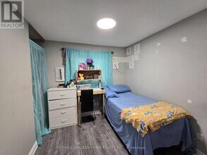 12 Norma Crescent in Brampton, ON - Building Photo - Building Photo