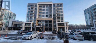 750 Whitlock Ave in Milton, ON - Building Photo